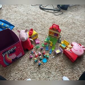 Peppa Pig Dollhouse Set with Red and Yellow Features